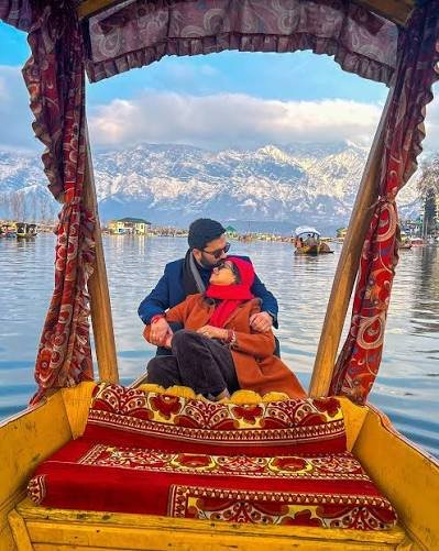 Shikara Ride on Dal Lake